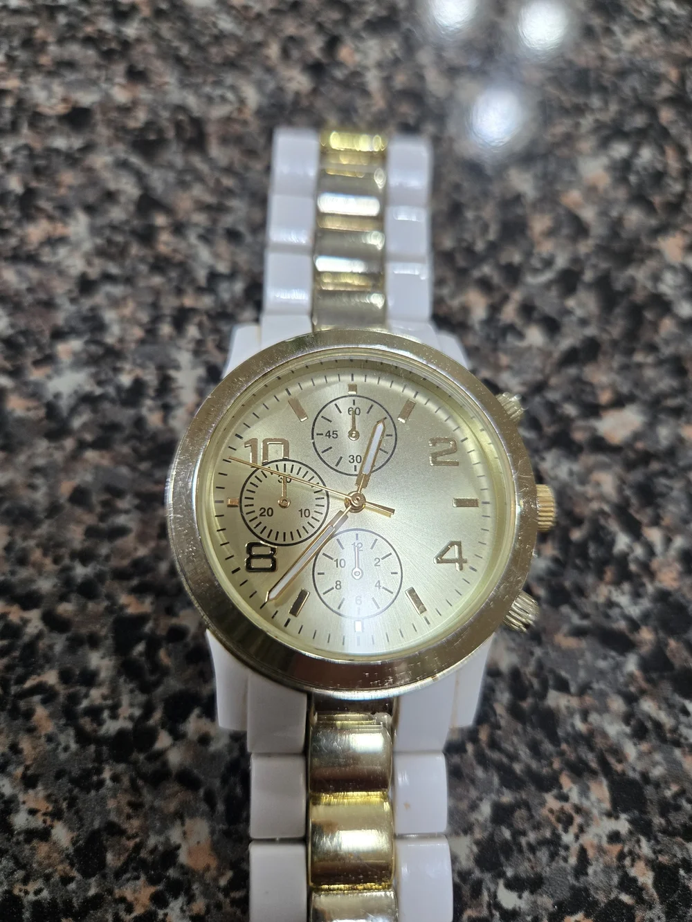 Gold and White Women's Fashion Watch - Elegant Two-Tone Bracelet